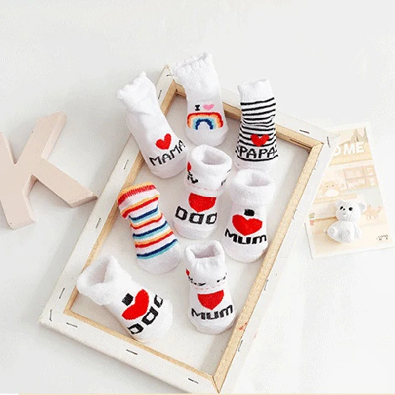 春夏ベビーガールズボーイズ綿ソフト暖かい靴下新生児幼児レター - Baby Products Useful のレビューと価格